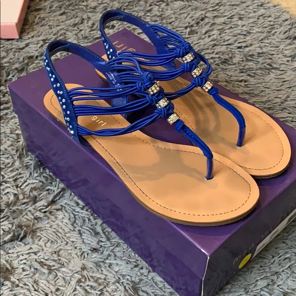 Shoes - Picture 3 of 3